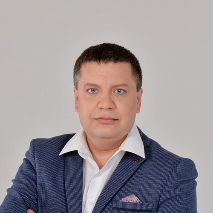 Омоложение области вокруг глаз: инъекции ботулотоксина для устранения морщин