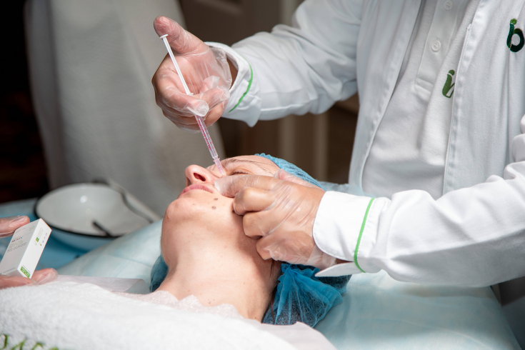 Фермент гиалуронидаза – первый помощник врача-косметолога