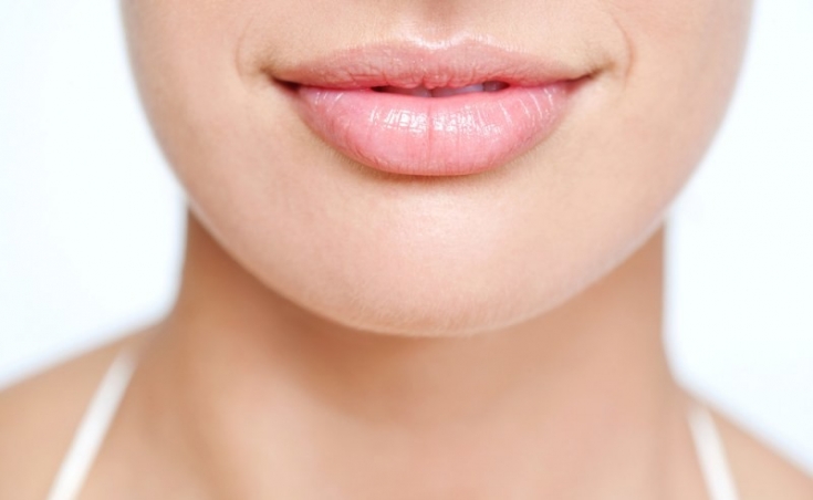 Контурная пластика губ: методика проведения и возможные осложнения