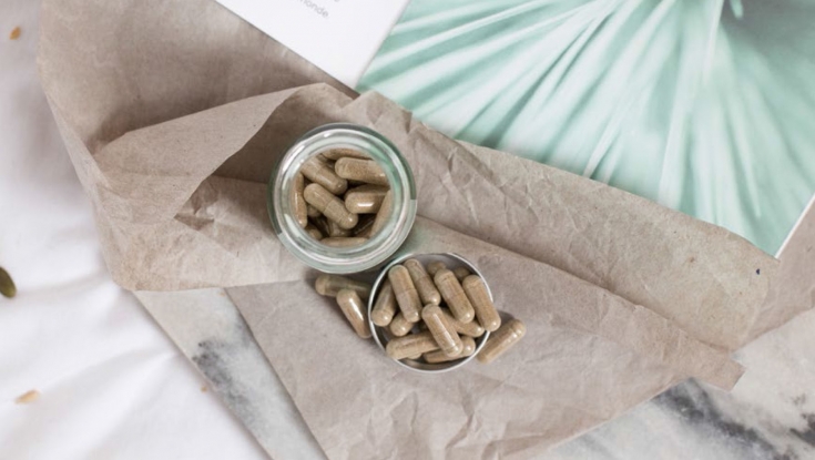 Красота изнутри: чем полезны коже нутрицевтики и кому необходимы пищевые добавки