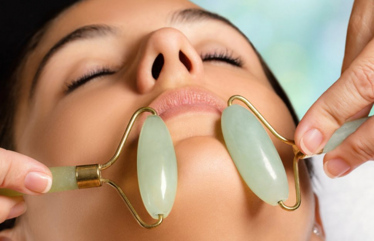 Массажный ролик для лица — доступное влияние на вазодилатацию