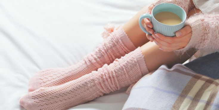 Почему мерзнут ноги и что с этим делать