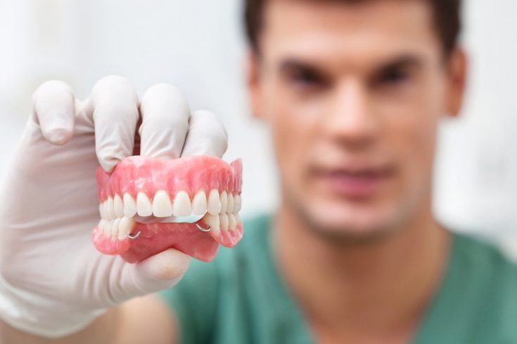 Зубной мост: стоит ставить или нет