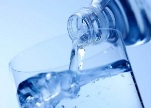 7-samykh-rasprostranennykh-prichin-poyavleniya-prychej-na-lbu