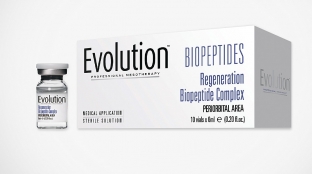 protsedura-dlya-molodogo-otkryto-vzglyada-biorevitalalization-s-preparatom- regeneration